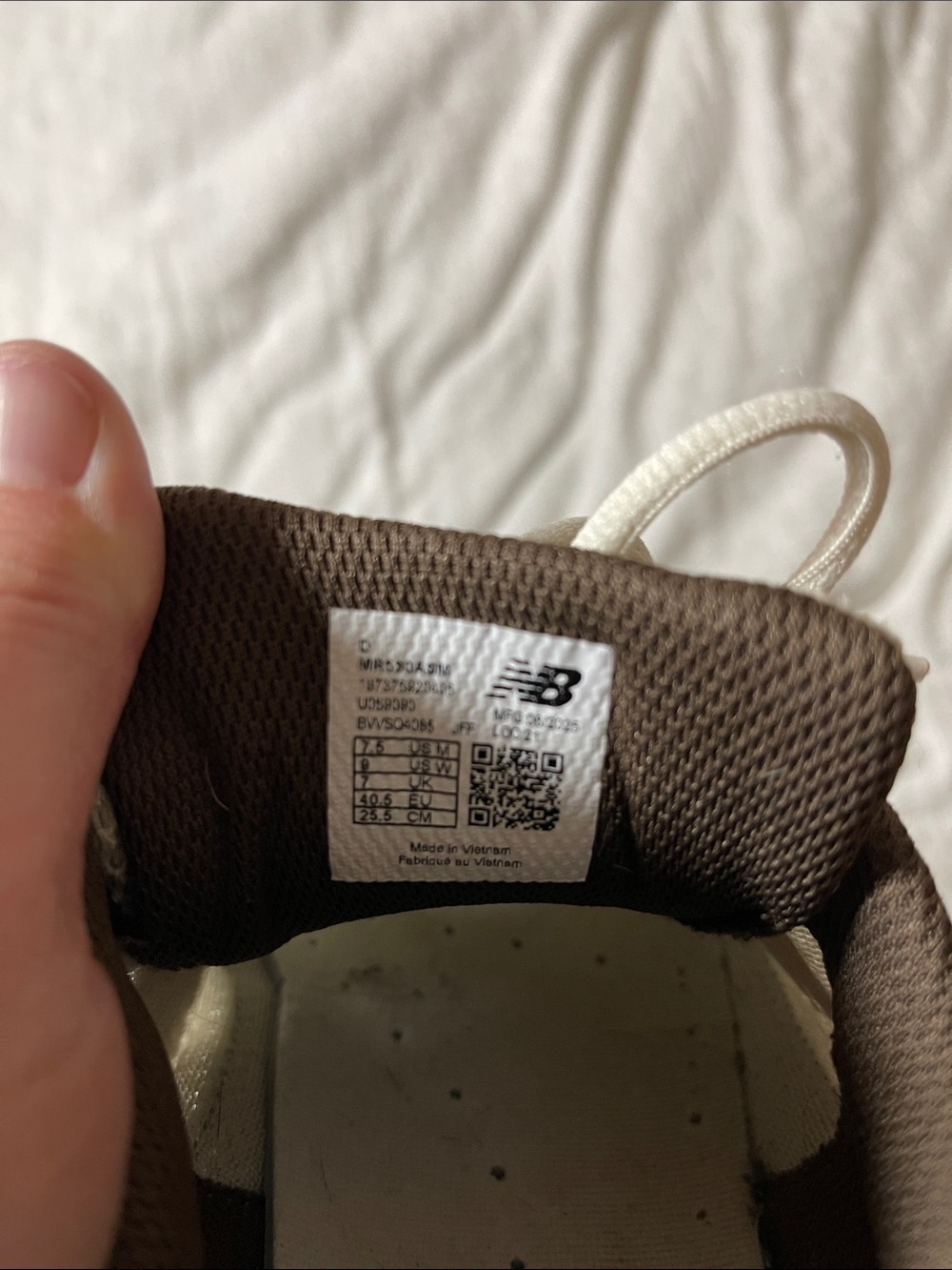 New Balance 530 Men’s Cream and Brown Mesh Running Sneakers - Picture 6 of 8